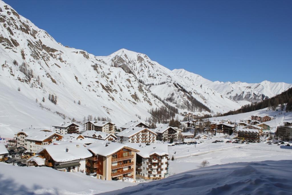 Hotel Des Alpes Замнаун Экстерьер фото